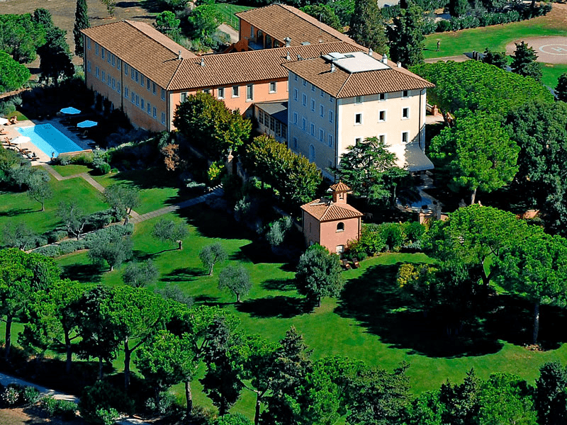 Tour alla scoperta dei vini più prestigiosi della Maremma, di Bolgheri e del Brunello di Montalcino