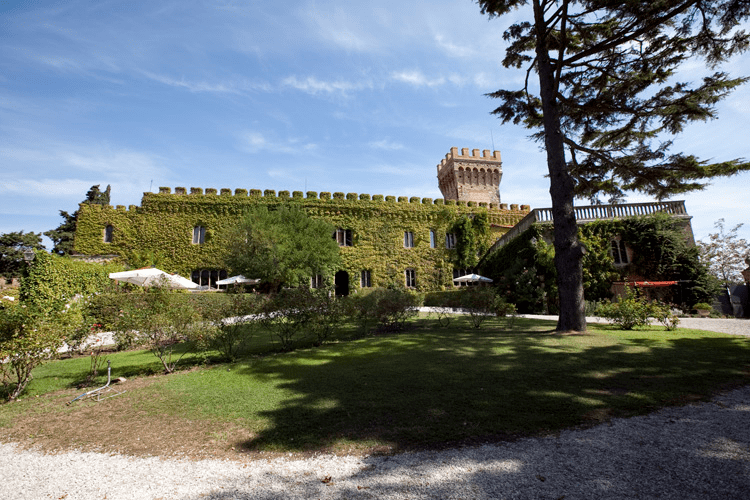 Il castello di Magona