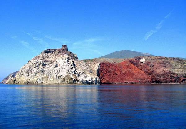 Tour dell'isola di Capraia in elicottero